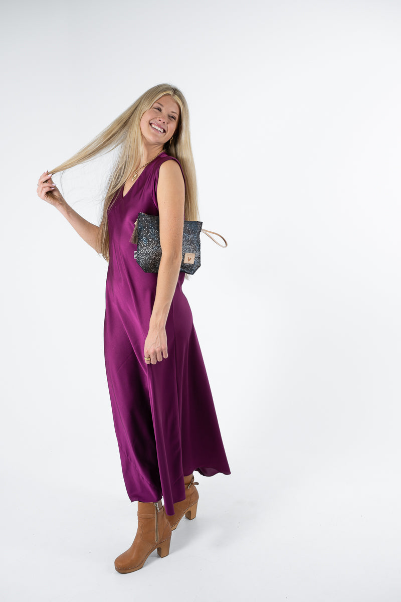 Stingray Leather Wristlet | Grey Leather Bag