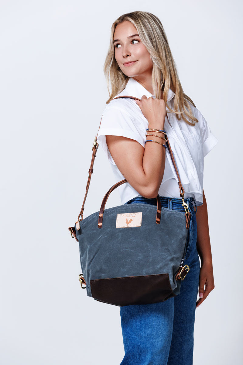 2ウェイバック Slate Blue Wax Canvas Backpack 2.0 | Meanwhile Back on the Farm