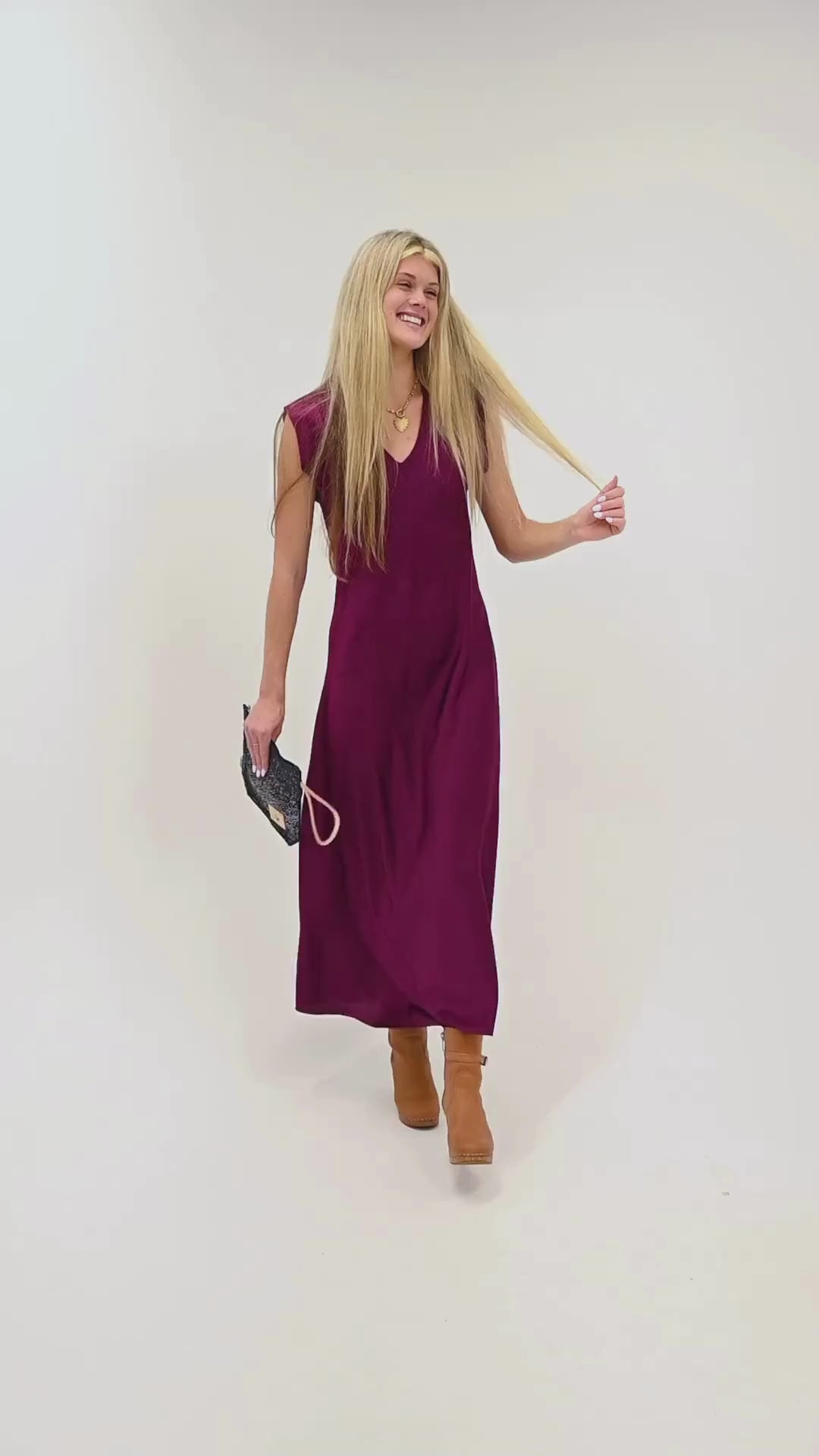 Stingray Leather Wristlet | Grey Leather Bag